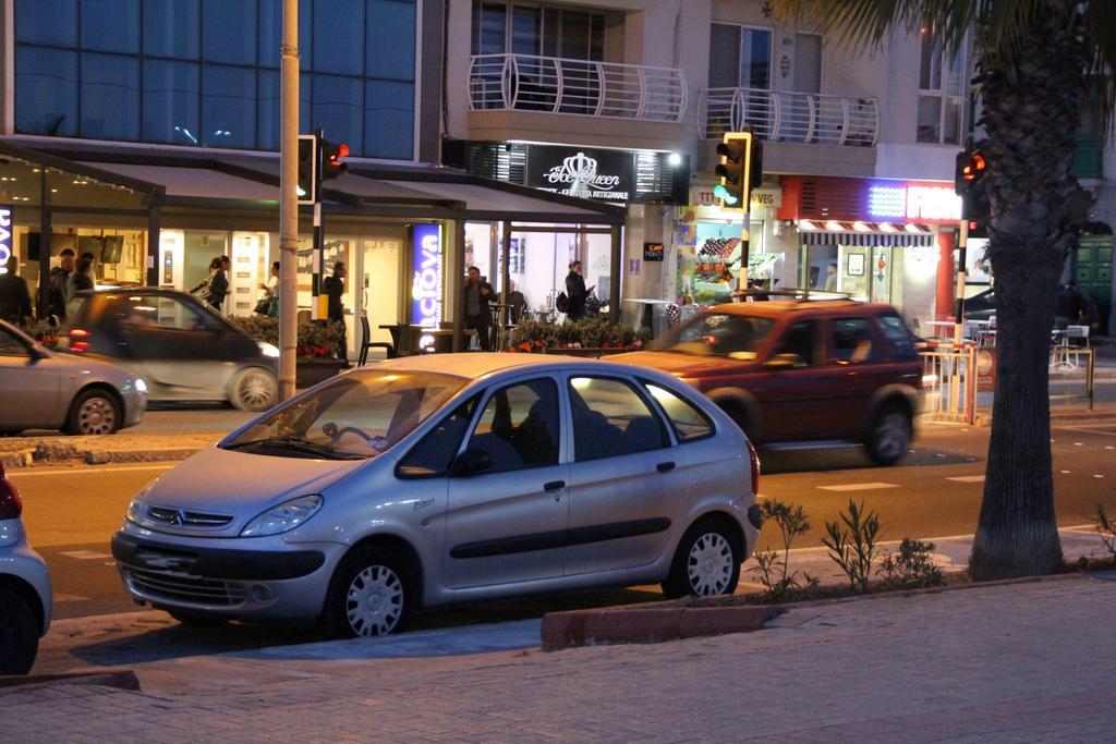 Bencini Apartments Gzira Buitenkant foto