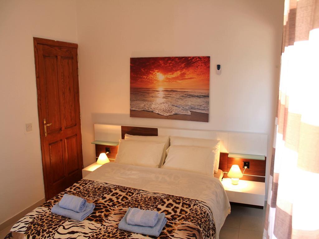 Bencini Apartments Gzira Buitenkant foto